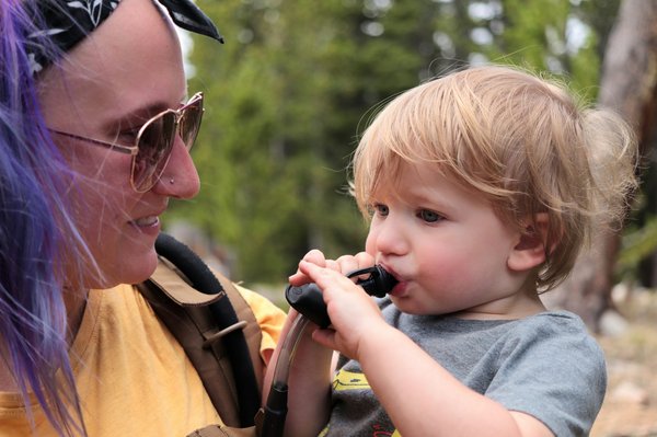 Quels sont les bienfaits de l'eau de riz pour la peau et comment l'utiliser?